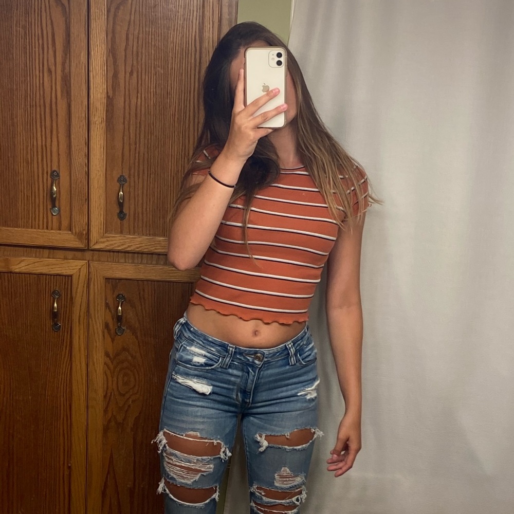 American eagle striped crop top !!